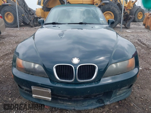 1999 BMW Z3 z VIN 4USCH3336XLF40956, wystawiony jako IAAI lot #41940092 z przebiegiem 198 612 mil mil oraz . Historia ofert i sprzedaży dostępna na DreamBid. Obrazek 6.