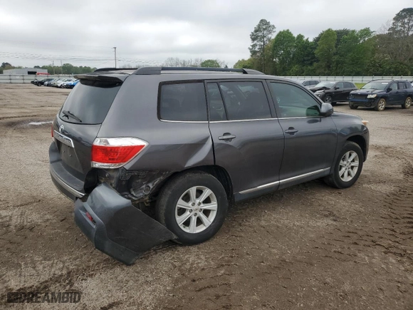 2013 Toyota Highlander with VIN 5TDZK3EH4DS106486, listed as a Copart auction lot 51058255 with 127,510 mi miles and Salvage Title. Bid and sale history available at carsss.com. Image 3.