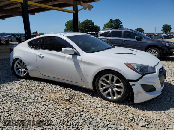 2013 Hyundai Genesis Coupe 2.0T with VIN KMHHT6KD8DU083460, listed as a Copart auction lot 57957635 with 166,354 mi miles and Salvage title. Bid and sale history available at DreamBid. Image 4.
