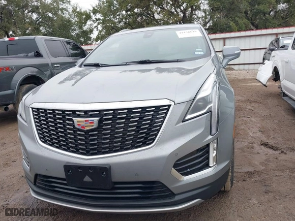 2025 Cadillac XT5 FWD Premium Luxury with VIN 1GYKNCRS6SZ119180, listed as a IAAI auction lot 41436645 with 3,407 mi miles. Bid and sale history available at carsss.com. Image 12.