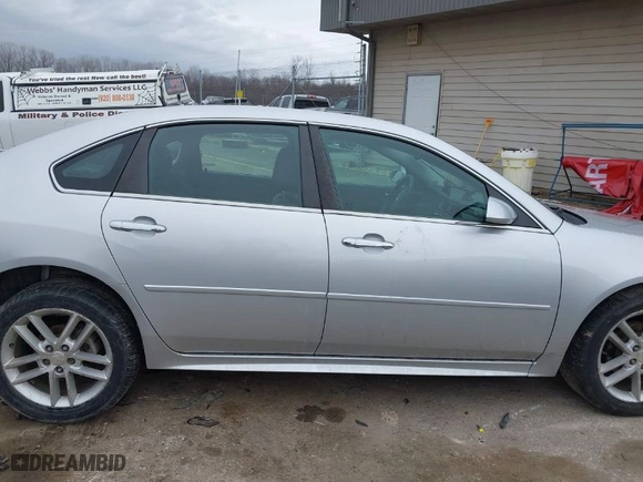 2016 Chevrolet Impala Limited LTZ with VIN 2G1WC5E33G1137605, listed as a IAAI auction lot 41898296 with NaN miles. Bid and sale history available at carsss.com. Image 13.