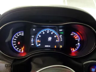 2019 Jeep Grand Cherokee Trackhawk with VIN 1C4RJFN92KC564748, listed as a Copart auction lot 82677504 with 48,528 mi miles and Salvage title. Bid and sale history available at DreamBid. Image 9.