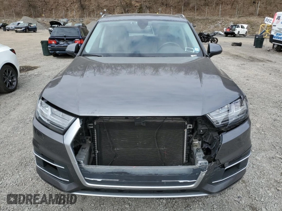 2019 Audi Q7 Premium Plus with VIN WA1LAAF79KD040152, listed as a Copart auction lot 52009345 with 38,961 mi miles and Salvage Title. Bid and sale history available at carsss.com. Image 5.