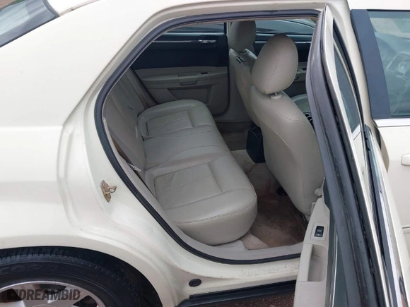 2006 Chrysler 300 Touring with VIN 2C3KA53G26H425157, listed as a IAAI auction lot 41856747 with 137,484 mi miles. Bid and sale history available at carsss.com. Image 8.