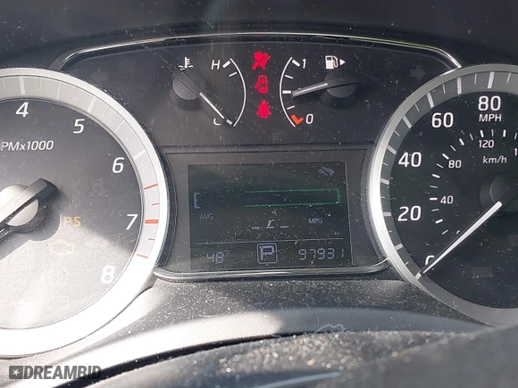 2013 Nissan Sentra SR with VIN 3N1AB7AP6DL622116, listed as a IAAI auction lot 41744488 with 97,931 mi miles. Bid and sale history available at carsss.com. Image 7.
