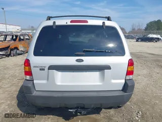 2002 Ford Escape XLT Choice with VIN 1FMYU03192KA79795, listed as a IAAI auction lot 41516066 with 1 mi miles. Bid and sale history available at carsss.com. Image 15.