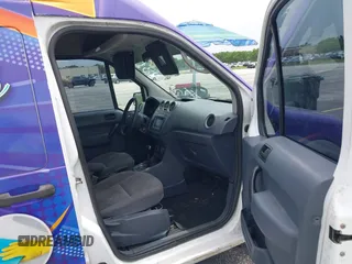 2010 Ford Transit Connect XL z VIN NM0LS6ANXAT020080, wystawiony jako IAAI lot #42422606 z przebiegiem 237 788 mil mil oraz . Historia ofert i sprzedaży dostępna na DreamBid. Obrazek 5.