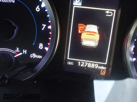 2018 Toyota Highlander LE with VIN 5TDZZRFH5JS283413, listed as a IAAI auction lot 42137612 with 127,889 mi miles and . Bid and sale history available at DreamBid. Image 7.