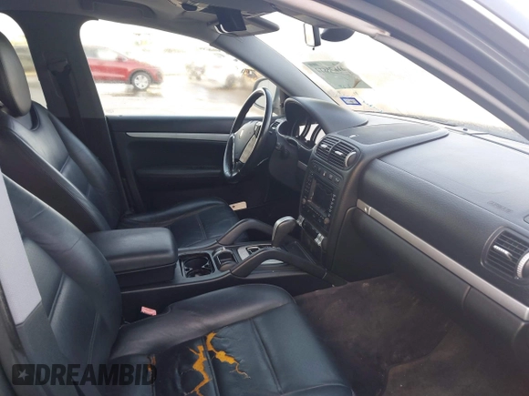 2006 Porsche Cayenne with VIN WP1AA29P66LA25214, listed as a IAAI auction lot 41671677 with 1 mi miles. Bid and sale history available at carsss.com. Image 5.