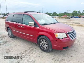 2009 Chrysler Town & Country Limited z VIN 2A8HR64X39R589429, wystawiony jako IAAI lot #37003081 z przebiegiem 122 481 mil mil oraz . Historia ofert i sprzedaży dostępna na DreamBid. Obrazek 1.