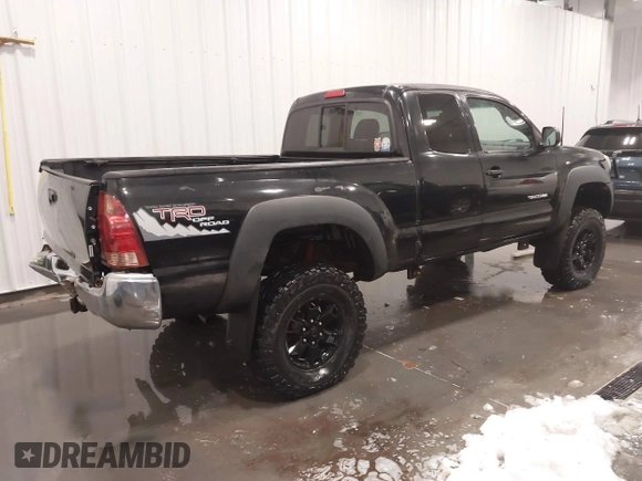 2008 Toyota Tacoma with VIN 5TEUU42N48Z559164, listed as a IAAI auction lot 41609248 with 145,611 mi miles and . Bid and sale history available at DreamBid. Image 4.
