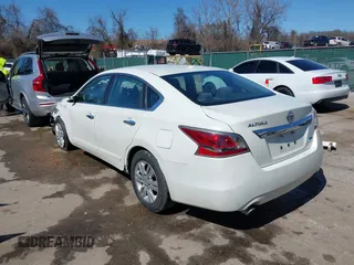 2014 Nissan Altima SV with VIN 1N4AL3AP1EN349712, listed as a IAAI auction lot 41826856 with 149,101 mi miles and . Bid and sale history available at carsss.com. Image 3.