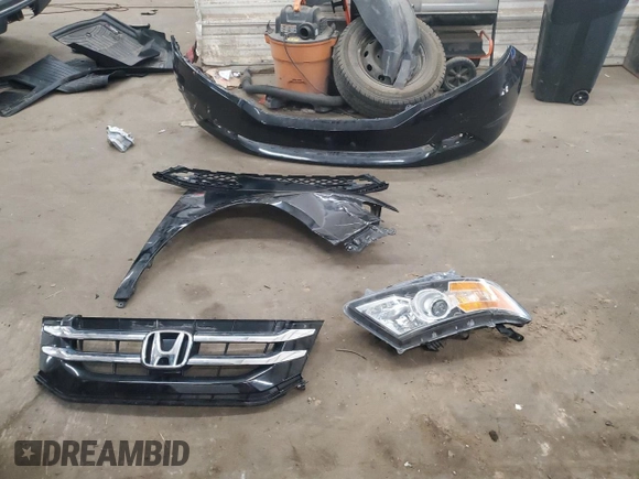 2015 Honda Odyssey EX-L with VIN 5FNRL5H62FB014772, listed as a Copart auction lot 55088925 with 144,152 mi miles and Salvage Title. Bid and sale history available at DreamBid. Image 13.