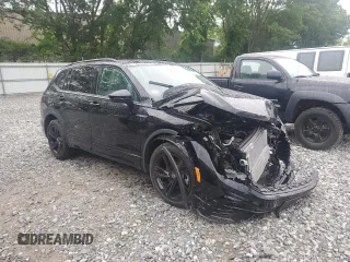 2024 Volkswagen Tiguan SE R-Line Black with VIN 3VV8B7AXXRM124760, listed as a Copart auction lot 59147895 with 9,261 mi miles and Salvage title. Bid and sale history available at DreamBid. Image 4.