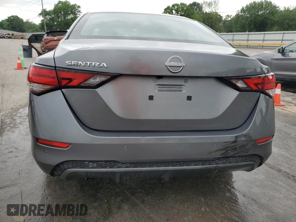 2024 Nissan Sentra S z VIN 3N1AB8BV9RY290833, wystawiony jako Copart lot #55655275 z przebiegiem 35 999 mil mil oraz Szkoda całkowita • Salvage title. Historia ofert i sprzedaży dostępna na DreamBid. Obrazek 6.