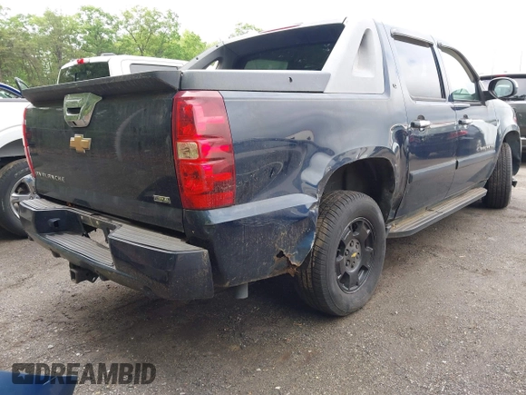 2007 Chevrolet Avalanche LTZ z VIN 3GNFK12377G115256, wystawiony jako IAAI lot #42204282 z przebiegiem 134 266 mil mil oraz . Historia ofert i sprzedaży dostępna na DreamBid. Obrazek 4.