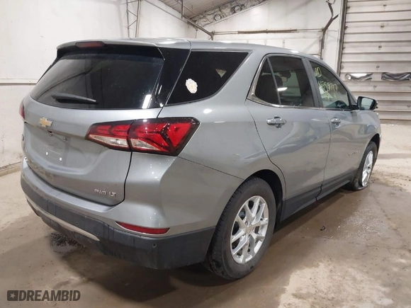 2024 Chevrolet Equinox LT with VIN 3GNAXUEG0RL369316, listed as a IAAI auction lot 41759727 with 6,300 mi miles. Bid and sale history available at carsss.com. Image 4.
