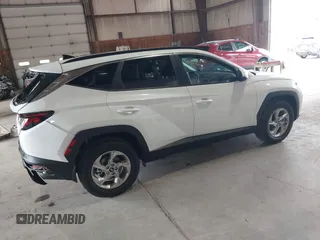 2024 Hyundai Tucson SEL z VIN KM8JBCDE4RU348066, wystawiony jako IAAI lot #40451653 z przebiegiem 3 742 mil mil oraz . Historia ofert i sprzedaży dostępna na DreamBid. Obrazek 4.
