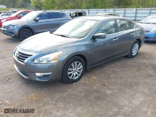 2015 Nissan Altima 2.5 SL with VIN 1N4AL3AP9FN367814, listed as a IAAI auction lot 42043507 with 208,945 mi miles. Bid and sale history available at carsss.com. Image 2.