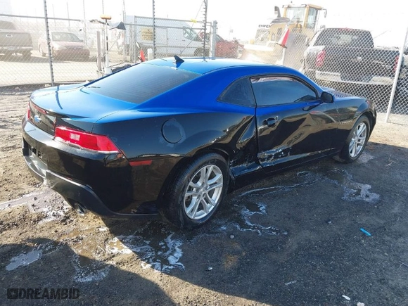 2015 Chevrolet Camaro LS with VIN 2G1FB1E31F9146573, listed as a IAAI auction lot 41673309 with 132804 miles. Bid and sale history available at carsss.com. Image 4.