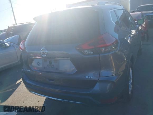 2020 Nissan Rogue SV z VIN KNMAT2MT0LP521582, wystawiony jako IAAI lot #41679439 z przebiegiem 128 541 mil mil oraz . Historia ofert i sprzedaży dostępna na DreamBid. Obrazek 16.