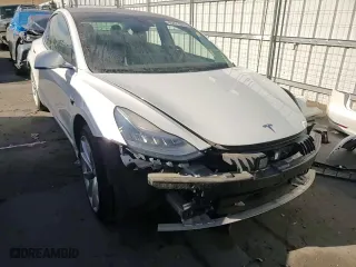 2019 Tesla Model 3 Long Range with VIN 5YJ3E1EB0KF390214, listed as a Copart auction lot 45421615 with 0 mi miles and Salvage Title. Bid and sale history available at carsss.com. Image 11.
