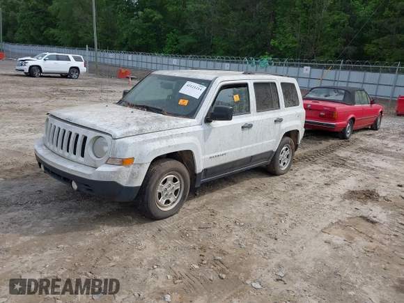 2016 Jeep Patriot Sport SE with VIN 1C4NJPBA4GD574945, listed as a IAAI auction lot 42121214 with Not Provided miles and . Bid and sale history available at carsss.com. Image 2.