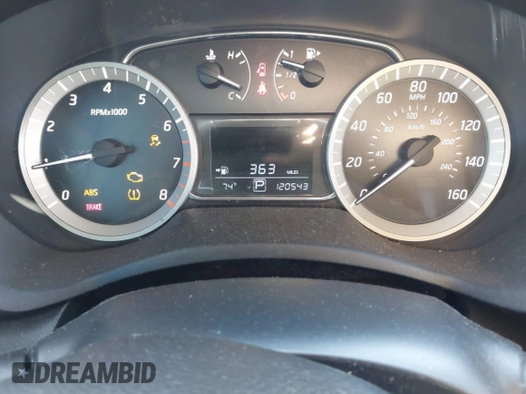 2014 Nissan Sentra SR with VIN 3N1AB7AP3EY231560, listed as a IAAI auction lot 42051792 with 120,543 mi miles and . Bid and sale history available at DreamBid. Image 7.