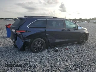 2022 Toyota Sienna XSE with VIN 5TDXRKEC6NS103883, listed as a Copart auction lot 58662275 with 109,172 mi miles and Salvage title. Bid and sale history available at DreamBid. Image 3.
