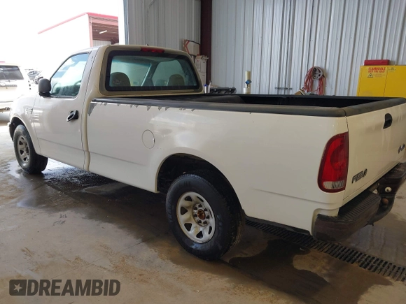 1998 Ford F-250 z VIN 1FTPF27M7WKC04485, wystawiony jako IAAI lot #42590365 z przebiegiem 80 780 mil mil oraz . Historia ofert i sprzedaży dostępna na DreamBid. Obrazek 3.