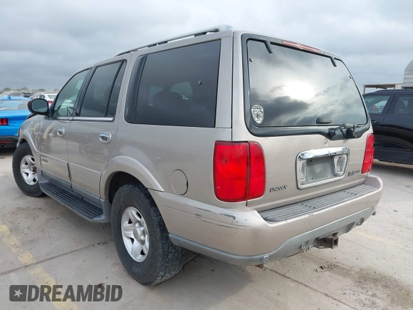 2001 Lincoln Navigator with VIN 5LMEU27R61LJ25426, listed as a IAAI auction lot 42455202 with 345,744 mi miles and . Bid and sale history available at DreamBid. Image 3.