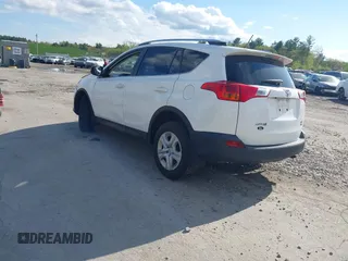 2015 Toyota RAV4 LE с VIN JTMBFREV1FJ040865, выставлен на аукционе IAAI как лот 42209659 с пробегом 109 868 миль миль и . История ставок и продаж доступна на DreamBid. Изображение 3.