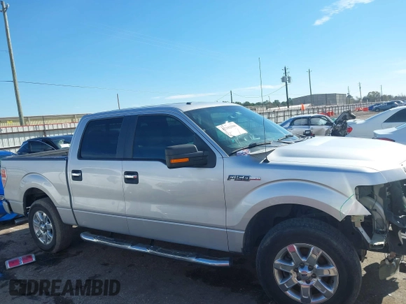 2014 Ford F-150 XL with VIN 1FTEW1CM9EFC50155, listed as a IAAI auction lot 41302506 with 212,439 mi miles. Bid and sale history available at carsss.com. Image 14.
