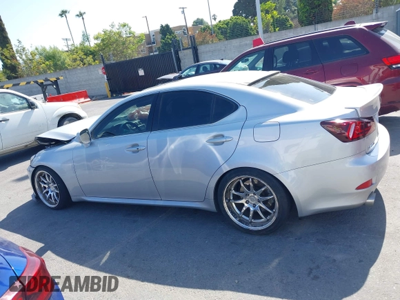 2006 Lexus IS 350 with VIN JTHBE262X65001939, listed as a IAAI auction lot 42454686 with 186,536 mi miles and . Bid and sale history available at DreamBid. Image 15.