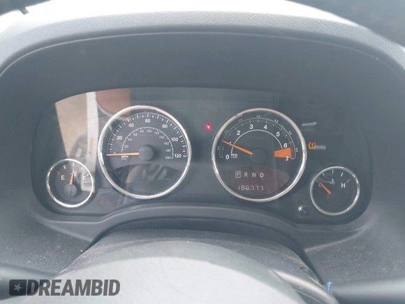 2016 Jeep Compass Latitude z VIN 1C4NJDEB6GD596061, wystawiony jako IAAI lot #42623673 z przebiegiem 180 777 mil mil oraz . Historia ofert i sprzedaży dostępna na DreamBid. Obrazek 7.