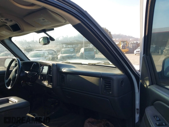 2006 GMC Sierra 1500 SLT with VIN 2GTEK13Z161259108, listed as a IAAI auction lot 41900305 with 254,027 mi miles and . Bid and sale history available at carsss.com. Image 5.