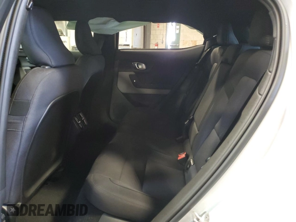 2023 Polestar 2 z VIN YSMED3KA9PL133354, wystawiony jako Copart lot #55441685 z przebiegiem 52 560 mil mil oraz Czysty tytuł • Clean title. Historia ofert i sprzedaży dostępna na DreamBid. Obrazek 10.