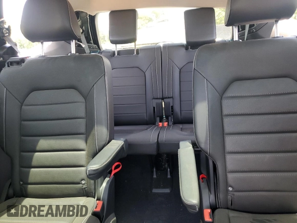 2021 Volkswagen Atlas SEL Premium с VIN 1V2TR2CA7MC514918, выставлен на аукционе Copart как лот 56557645 с пробегом 34 148 миль миль и Списание • Salvage title. История ставок и продаж доступна на DreamBid. Изображение 10.