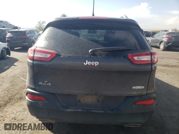 2016 Jeep Cherokee Latitude z VIN 1C4PJMCS7GW367128, wystawiony jako Copart lot #76350924 z przebiegiem 95 423 mil mil oraz Szkoda całkowita • Salvage title. Historia ofert i sprzedaży dostępna na DreamBid. Obrazek 6.