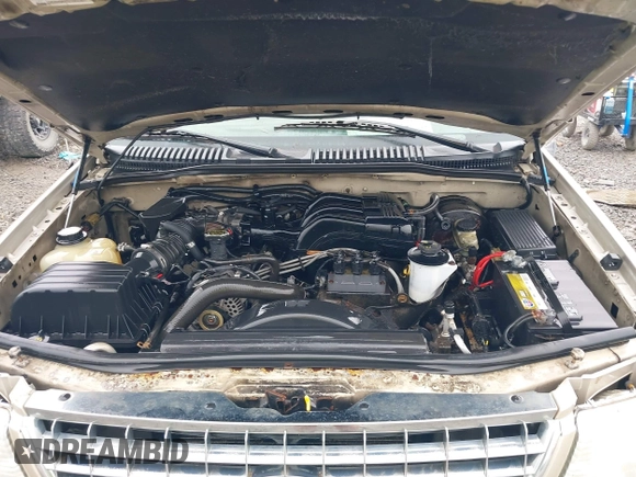 2004 Ford Explorer XLT z VIN 1FMZU73K04UB14916, wystawiony jako IAAI lot #41782710 z przebiegiem Nie podano mil oraz . Historia ofert i sprzedaży dostępna na DreamBid. Obrazek 10.