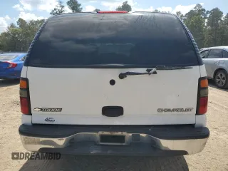 2005 Chevrolet Tahoe LT with VIN 1GNEC13T15R193424, listed as a Copart auction lot 86332584 with 206,260 mi miles and Salvage title. Bid and sale history available at DreamBid. Image 6.