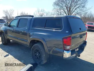 2021 Toyota Tacoma 4WD SR with VIN 3TMCZ5AN7MM442237, listed as a IAAI auction lot 41993450 with 30,148 mi miles. Bid and sale history available at carsss.com. Image 3.
