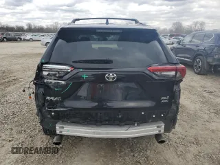 2022 Toyota RAV4 XLE with VIN 2T3P1RFV6NC276870, listed as a Copart auction lot 50611735 with 52,614 mi miles and Salvage Title. Bid and sale history available at carsss.com. Image 6.