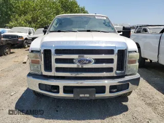 2008 Ford F-350 with VIN 1FTWX30R18EE60711, listed as a Copart auction lot 62953454 with 102,168 mi miles and Clean title. Bid and sale history available at DreamBid. Image 5.