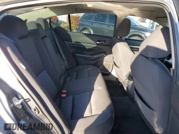 2019 Nissan Altima SV z VIN 1N4BL4DV9KC253225, wystawiony jako Copart lot #51816795 z przebiegiem 109 047 mil mil oraz Szkoda całkowita • Salvage title. Historia ofert i sprzedaży dostępna na DreamBid. Obrazek 10.