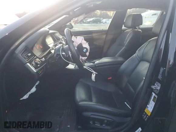 2016 BMW 5 Series 550i xDrive with VIN WBAKP9C52GD981190, listed as a Copart auction lot 85248244 with 90,962 mi miles and Salvage title. Bid and sale history available at DreamBid. Image 7.