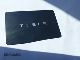 2024 Tesla Model 3 z VIN 5YJ3E1EA2RF784394, wystawiony jako IAAI lot #42034036 z przebiegiem 14 594 mil mil oraz . Historia ofert i sprzedaży dostępna na DreamBid. Obrazek 11.