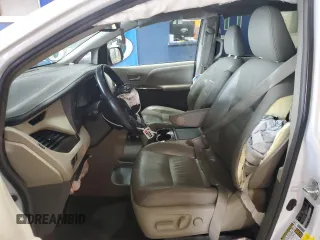 2017 Toyota Sienna XLE Auto Access Seat with VIN 5TDYZ3DC2HS855290, listed as a Copart auction lot 51605535 with 77,163 mi miles and Salvage Title. Bid and sale history available at carsss.com. Image 7.