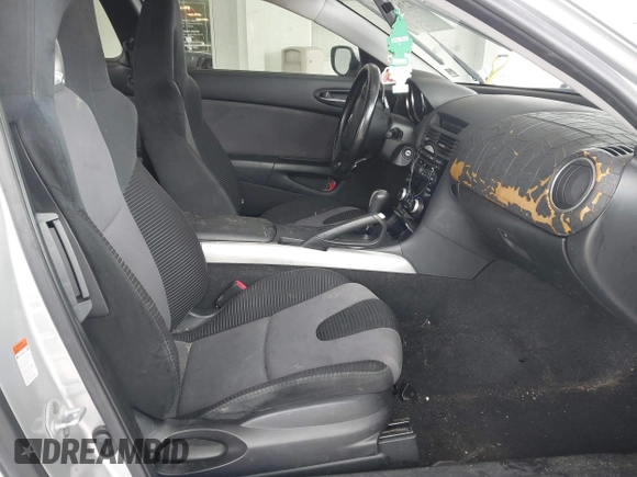 2007 Mazda RX-8 Grand Touring z VIN JM1FE173270210398, wystawiony jako IAAI lot #42393144 z przebiegiem 71 207 mil mil oraz . Historia ofert i sprzedaży dostępna na DreamBid. Obrazek 5.