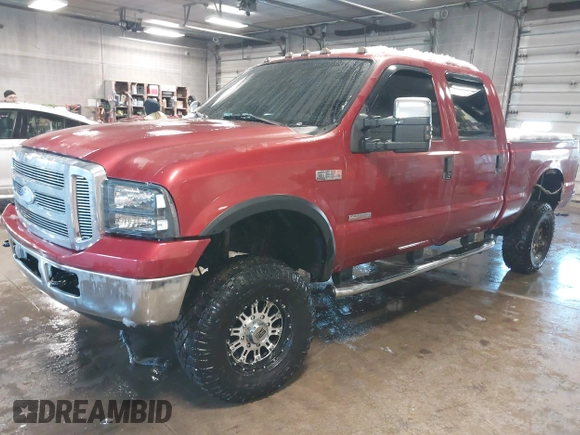 2002 Ford Super Duty F-250 XL with VIN 1FTNW21F52EB32227, listed as a IAAI auction lot 41589142 with 204,441 mi miles. Bid and sale history available at carsss.com. Image 2.